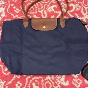 NWOT Longchamp shopping bag large. Navy